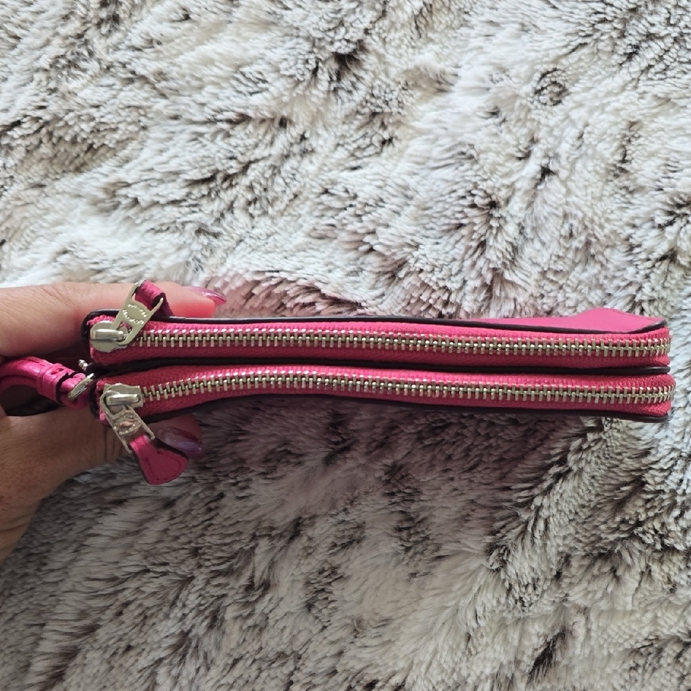 Coach Double Zip Pink Leather Wristlet Excellent Condition - Picture 3 of 9